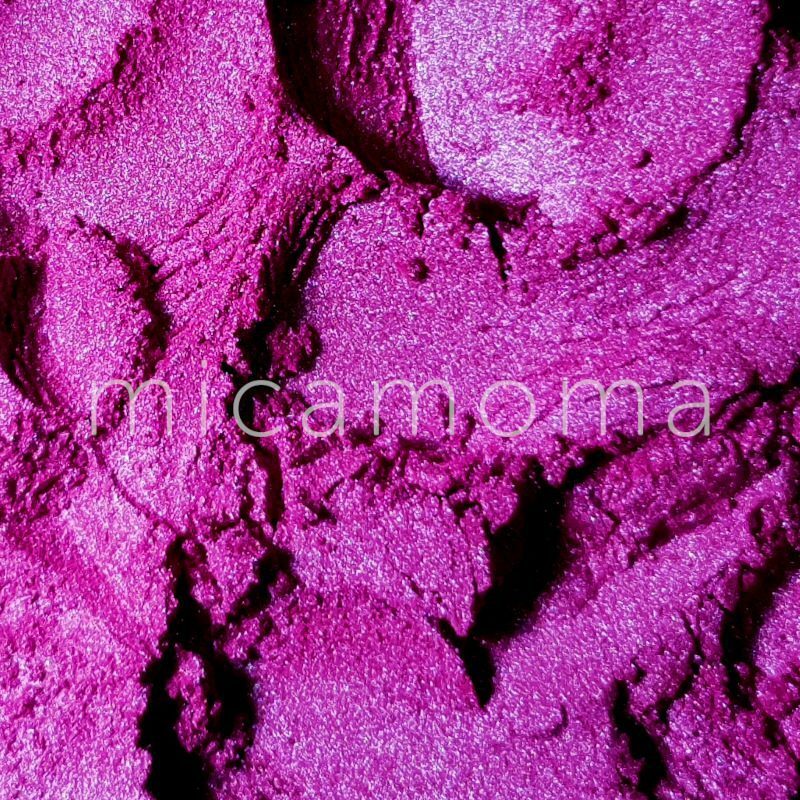 Duochrome Hot Pink Mica Powder in Soap