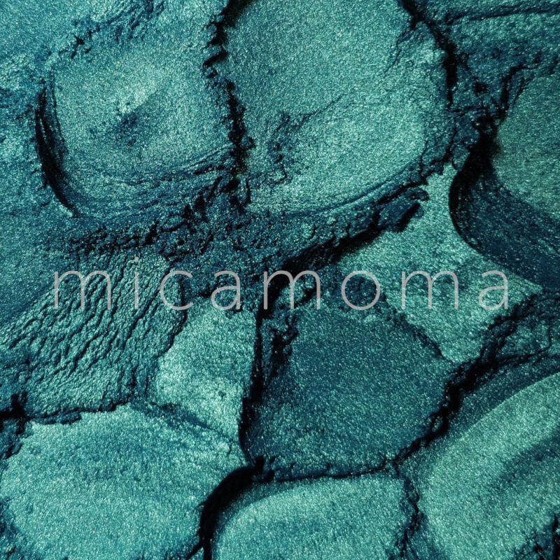 Cerulean Green Mica Powder in Soap
