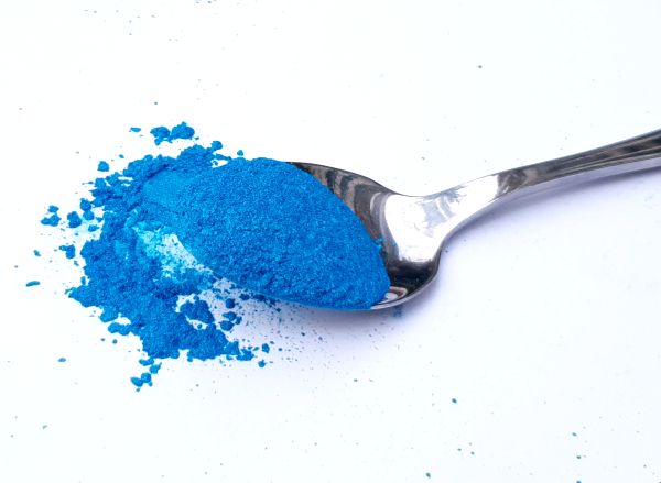 How to Use Mica Powder in Soap Making - A Guide blog spoon 1 - How to Use Mica Powder in Soap Making - A Guide