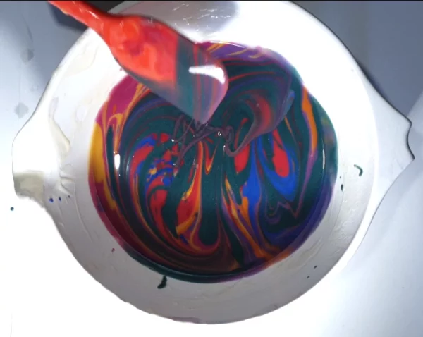 dustpanswirlsoapitp3 600x478 - The Ultimate Mini Dustpan Cold Process Soap Technique