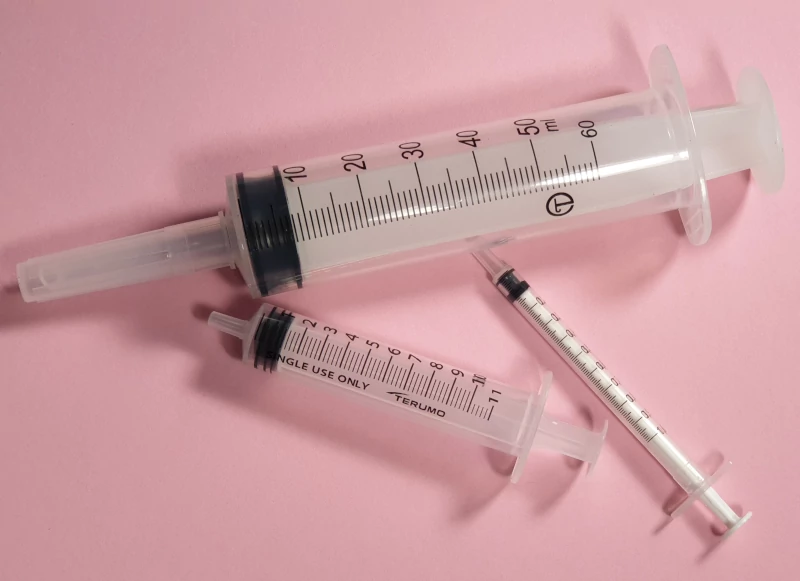 syringes-sizes-nail-polish assorted syringes for nail polish suspending base