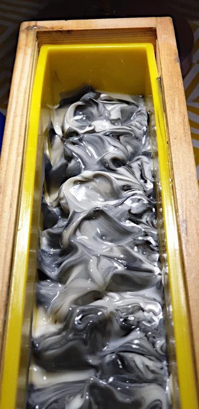 thick-trace-cold-process-soap thick trace in cold process soap