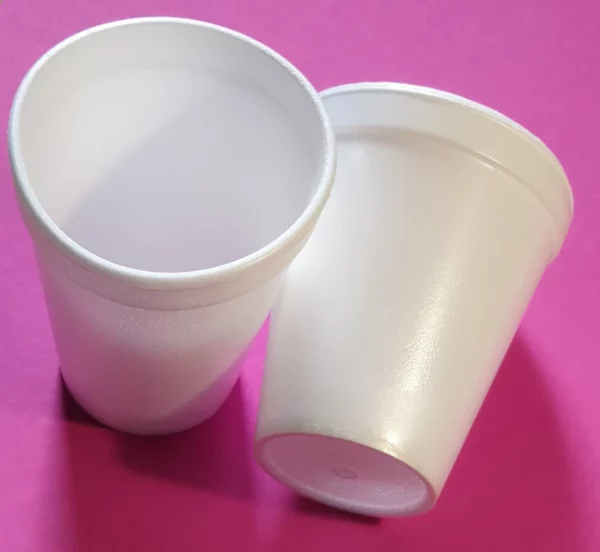 polystyrene mixing cups indie nail polish2 600x552 - How to mix your indie nail polish - a guide to containers and mixing tools and their pros and cons