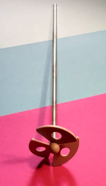 propeller mixer indie nail polish1 344x600 - How to mix your indie nail polish - a guide to containers and mixing tools and their pros and cons